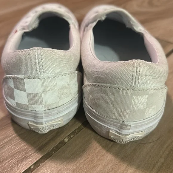 Reflective LV Vans - Picture 4 of 8